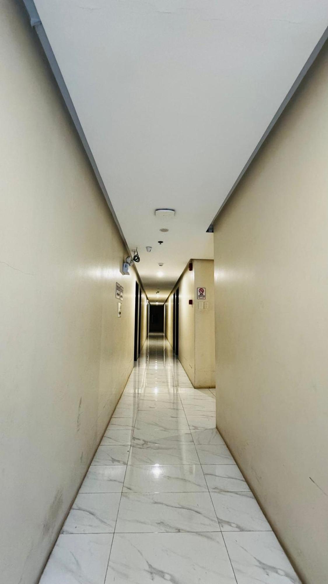 La Anclar Hotel Davao ภายนอก รูปภาพ