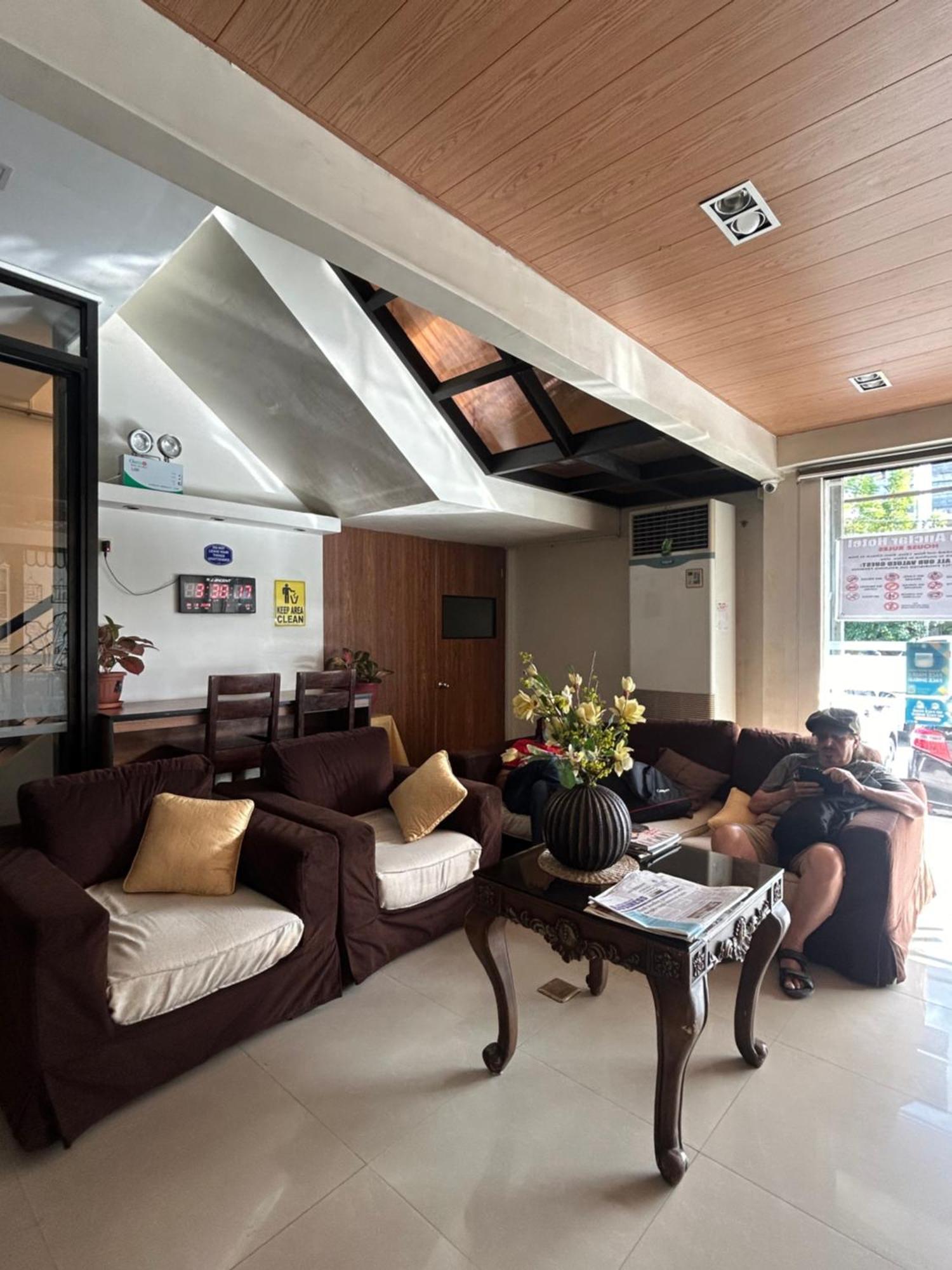 La Anclar Hotel Davao ภายนอก รูปภาพ