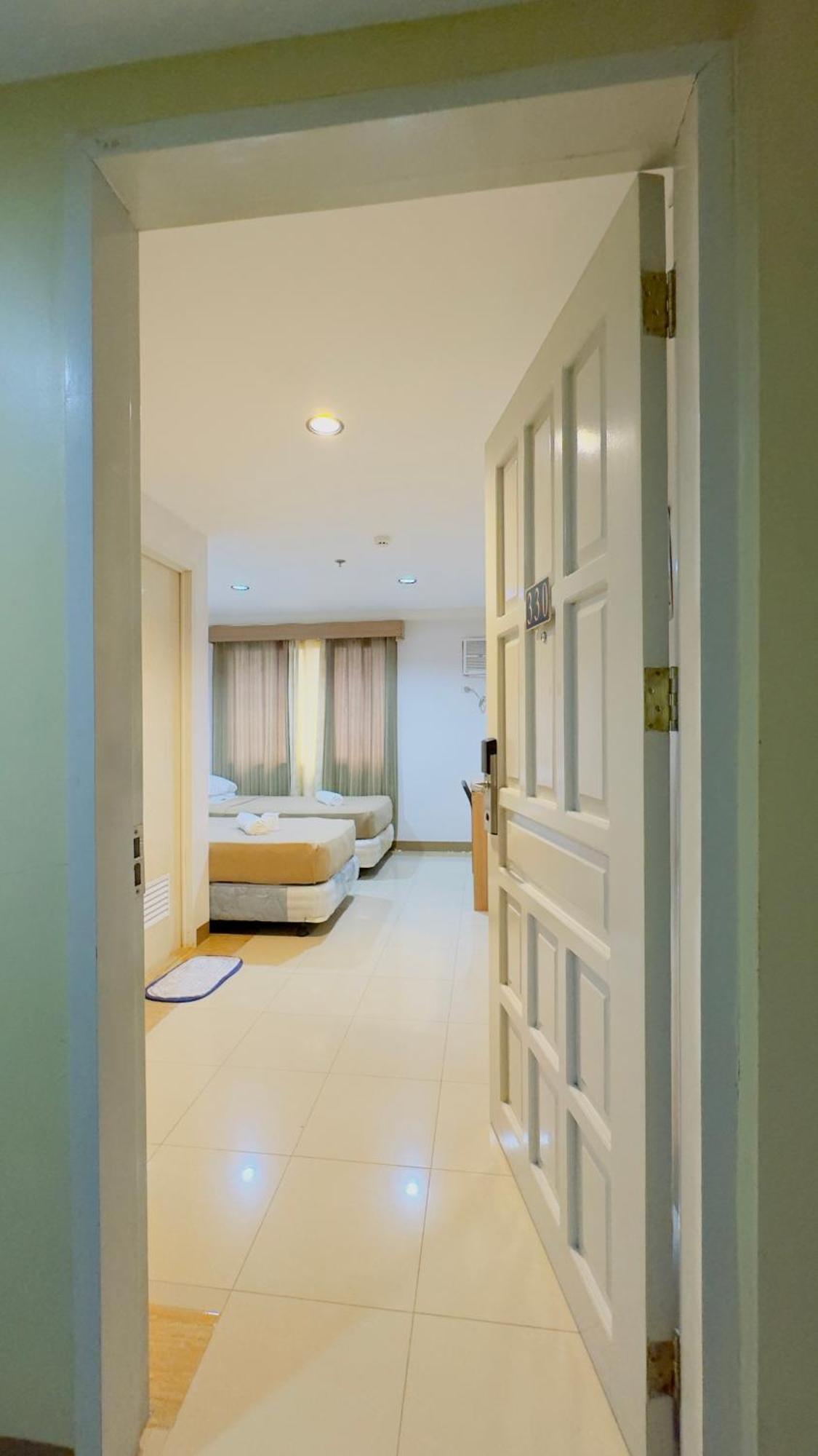 La Anclar Hotel Davao ภายนอก รูปภาพ