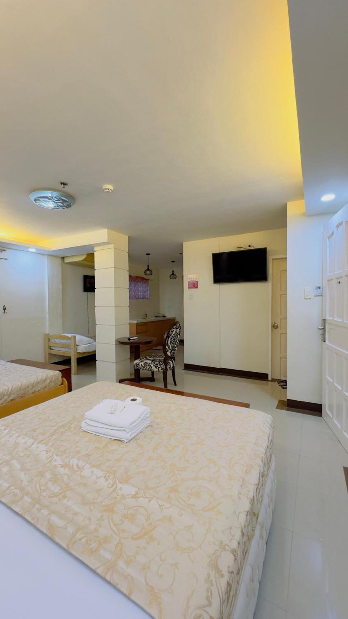 La Anclar Hotel Davao ภายนอก รูปภาพ