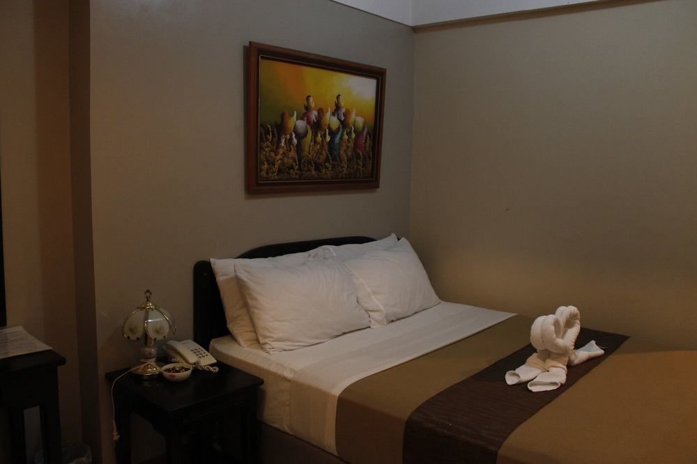 La Anclar Hotel Davao ภายนอก รูปภาพ